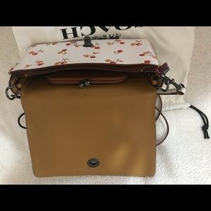 Coach- Cherry Dinky Chalk